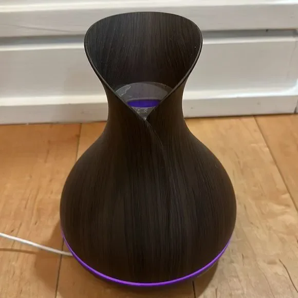 Humidifier w/6 Colour LED 9x6” - Picture 11 of 14